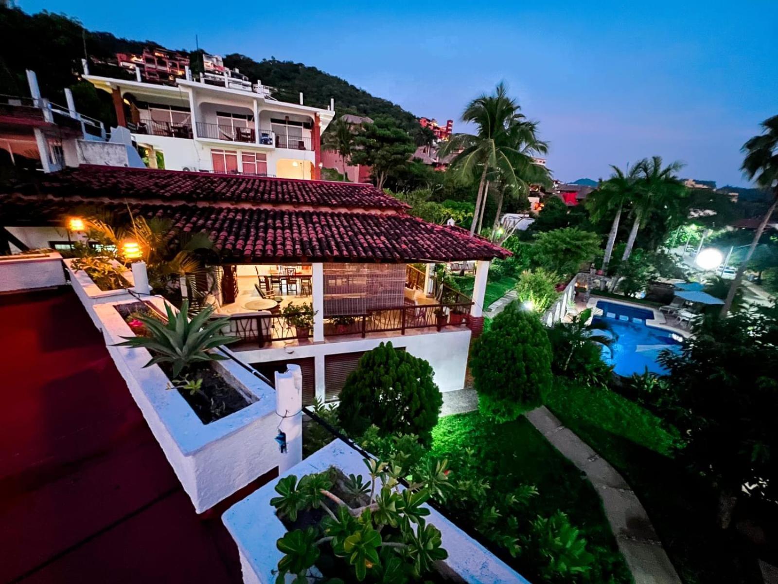 Hotel Villas Ema Сиуатанехо Экстерьер фото