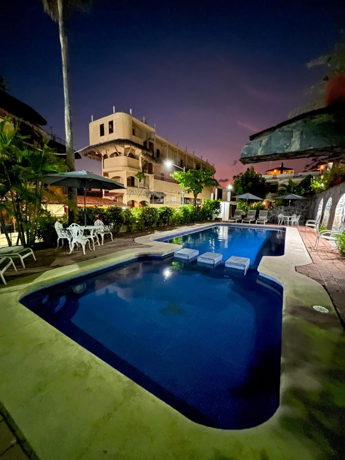 Hotel Villas Ema Сиуатанехо Экстерьер фото