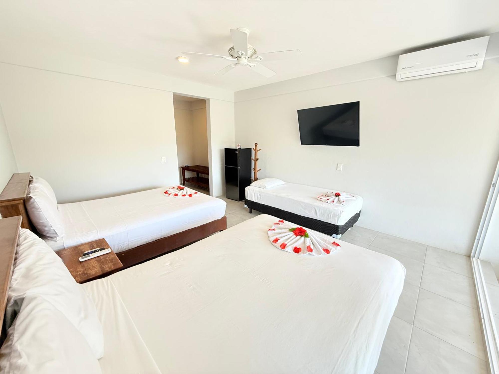Hotel Villas Ema Сиуатанехо Экстерьер фото